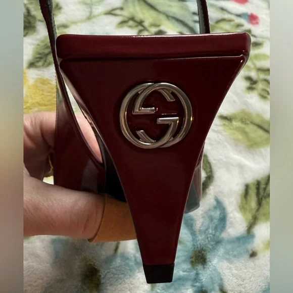 NWT - Gucci Burgundy Patent Leather Slingbacks - Size 38 - Picture 5 of 10